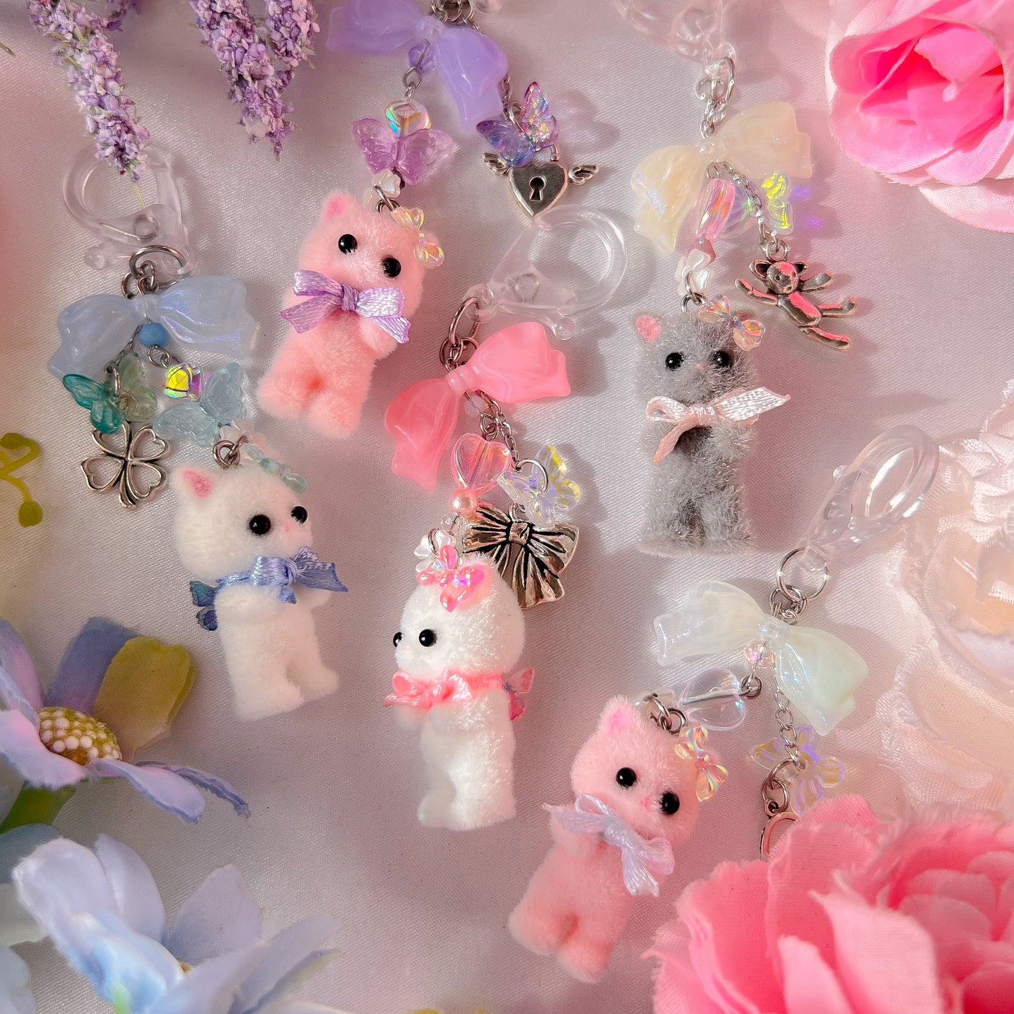 ｡ﾟᨳ   ❛ cat club ❜ handmade keychains ♡ ˚⋆ 𐙚